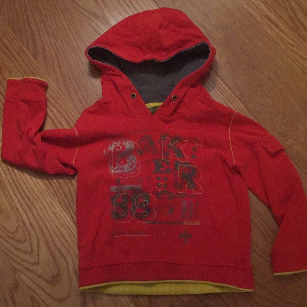 Gently-used hooded Ted Baker sweatshirt. Age 3-4.